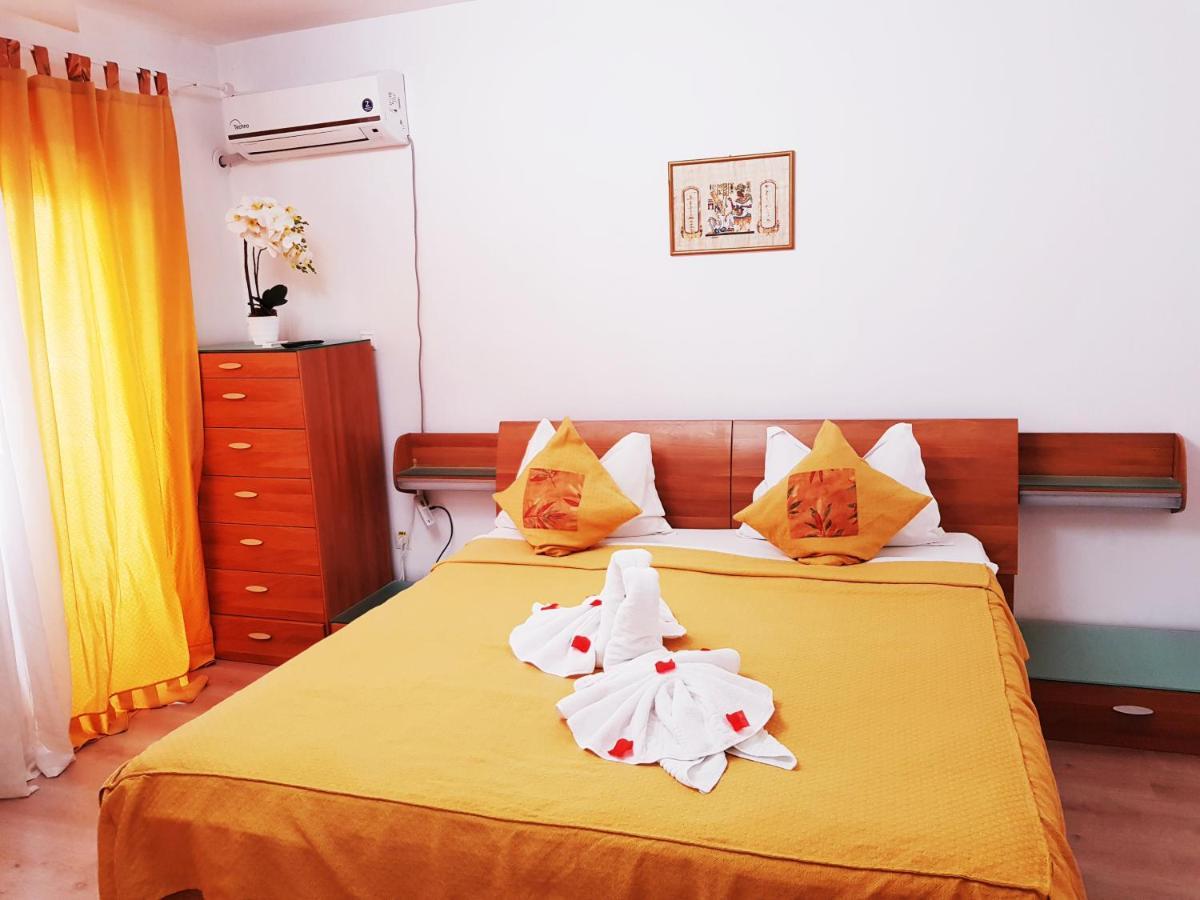 Pensiunea Red Rose Apartments Timisoara Exterior photo