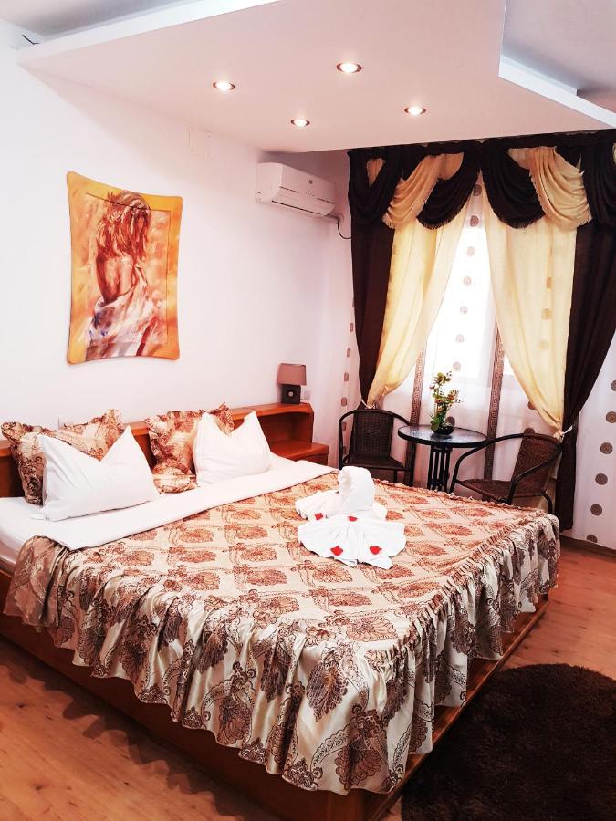 Pensiunea Red Rose Apartments Timisoara Exterior photo